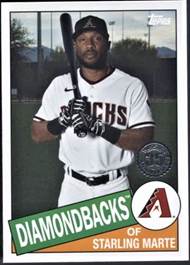 A baseball player holding a bat

Description automatically generated